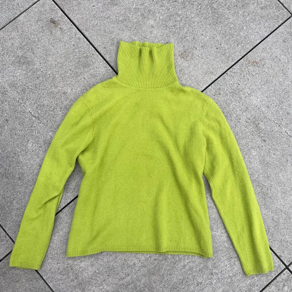 CASHMERE SWEATER - great condition, vintage